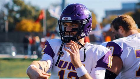 UNI Coach Mark Farley Names Starting Quarterback for 2022