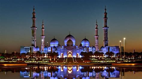 Ten most beautiful mosques all around the world