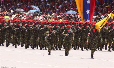 Desfile Bicentenario | Independence day parade, Parades, Paseo