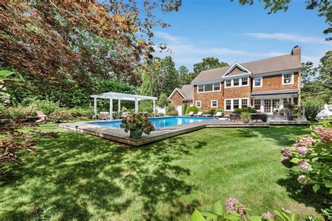 Wainscott, NY Real Estate - Wainscott Homes for Sale | realtor.com®