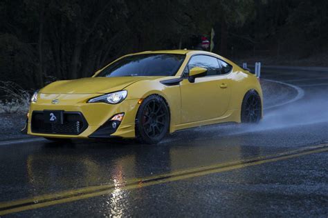 What Is Hydroplaning And How To Avoid It