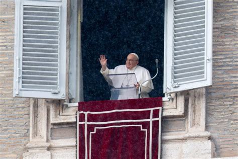 Pope Francis canonizes Argentina's first female saint (with photos!)