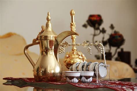 How To Make Arabic Coffee, The Perfect Drink For Fans Of Cardamom ...