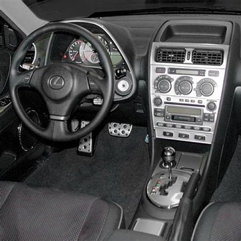 B&I® - Lexus IS300 2001 2D Dash Kit