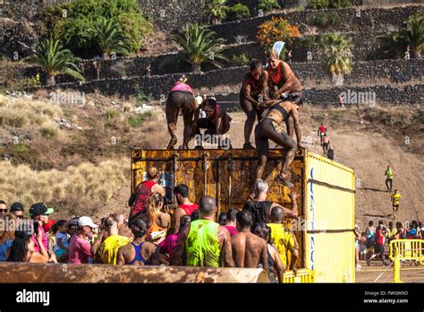 spartan race competition Stock Photo - Alamy