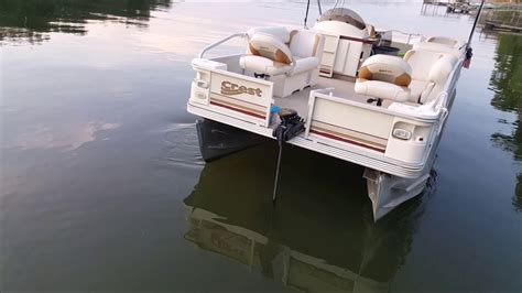 Trolling Motors For Pontoon Boats: A Buyer's Guide - Pontoon Spot