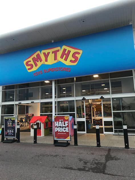 Christmas Shopping with Smyths Toys - ChelseaMamma