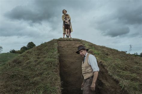 The Dig Movie Review (2021): A Film That's Poignant and Engaging