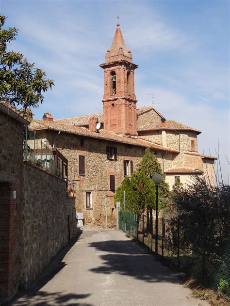 Scrumpdillyicious: Paciano: The Most Beautiful Village in Umbria