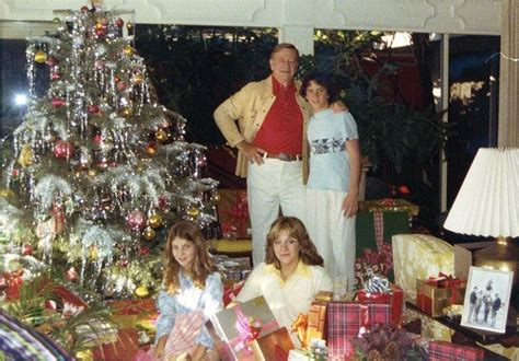 John Wayne and Family Christmas | John wayne, Wayne, Family christmas