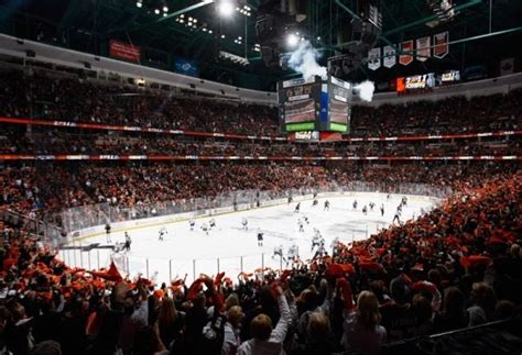 9 Oldest NHL arenas : hockey