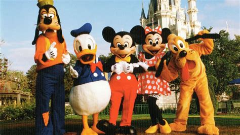 Behind the Magic: 15 Secrets of Disney Park Characters | Mental Floss