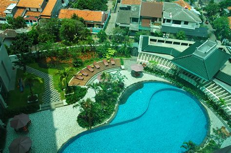 Santika Hotel Pool View | Azizul Ameir | Flickr