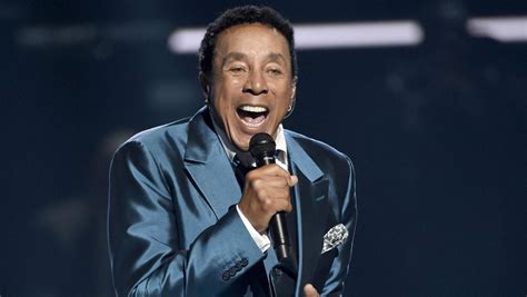 Smokey Robinson to host 'Motown 60' special