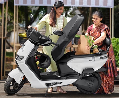 Ather Rizta Electric Scooter: Prices, Specifications, Unique Features, Tech and Connectivity and ...