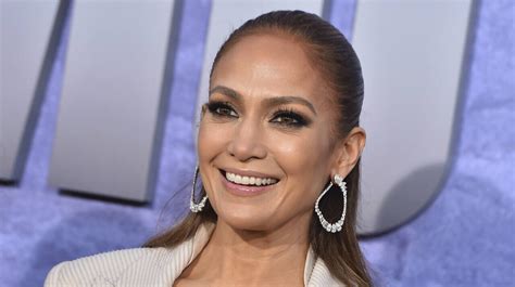 Jennifer Lopez will produce 'Bob the Builder' movie at Mattel