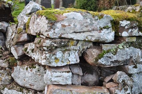 Jacobite weapons and a vanished island – Graveyards of Scotland