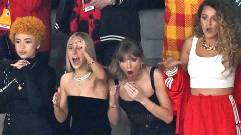 Who is with Taylor Swift at the Super Bowl Chiefs 49ers game? | ksdk.com