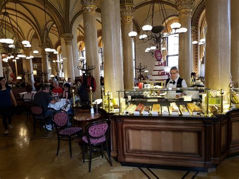 Best Coffeehouses in the City Center of Vienna, Austria - The Vienna ...