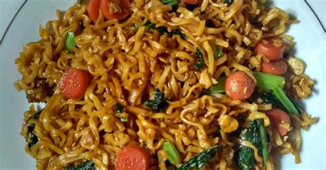 Resep Mie Telor Goreng Spesial oleh Renie Solihat - Cookpad