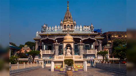 temples | Explore the Calcutta Jain Temple complex, or Pareshnath ...