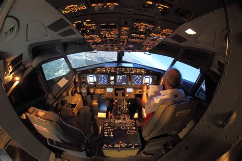 737 Cockpit View