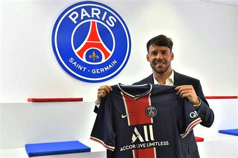 Juan Bernat extends his contract until 2025 | Paris Saint-Germain