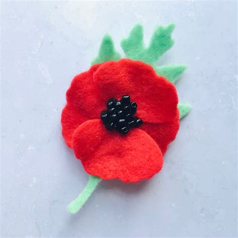 Sew Your Own Red Felt Poppy Brooch Remembrance Poppy Craft - Etsy UK