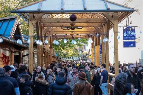 Manchester Christmas Markets 2023 locations, opening times, mugs and ...