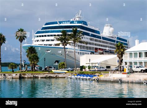 Celebrity cruise ship docked in St George Bermuda Stock Photo, Royalty Free Image: 14781138 - Alamy