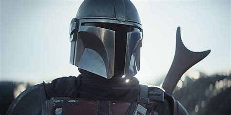 Pedro Pascal praises his Mandalorian stunt doubles: 'They do the heavy ...