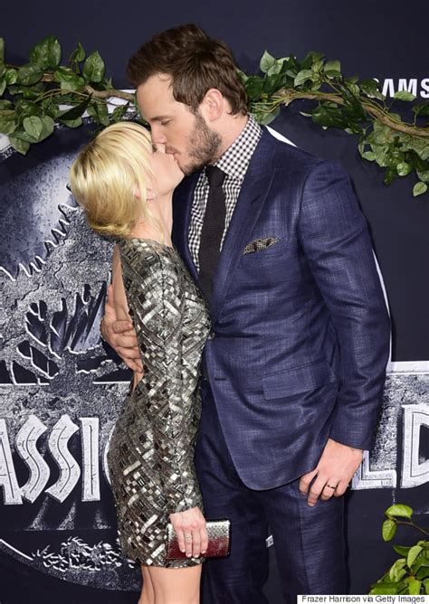 Chris Pratt And Anna Faris Share Some Adorable Red-Carpet PDA | HuffPost