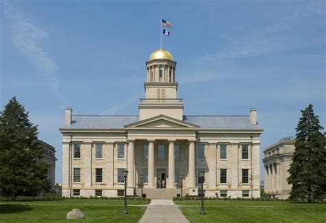 Old Capitol Museum | Iowa City Downtown District