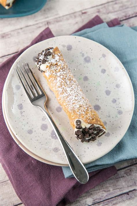 Homemade Cannoli Recipe | Bunsen Burner Bakery