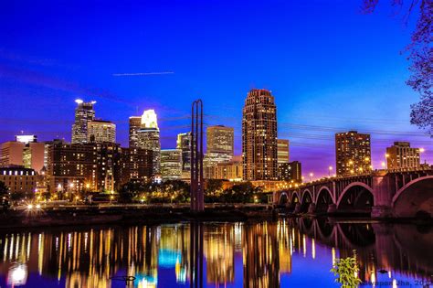 https://flic.kr/p/deHWiS | Minneapolis Skyline - Reflection | If ...