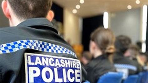 Lancashire Police: Fifty new graduate police officers join force - BBC News