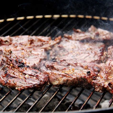 Simple Grilled Hanger Steak with Worcestershire, Garlic, and Thyme ...