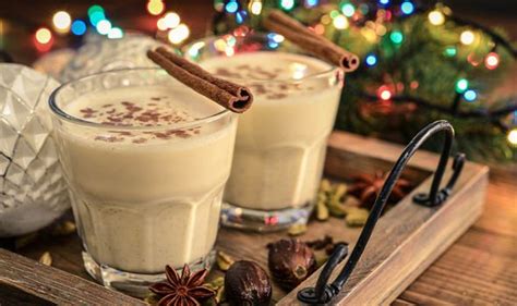 Snowball drink recipe: How to make the Christmas classic - an Advocaat ...