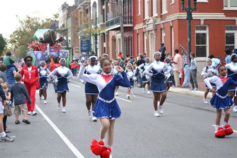 Are they ALL yours?: Our 1st New Orleans Christmas Parade