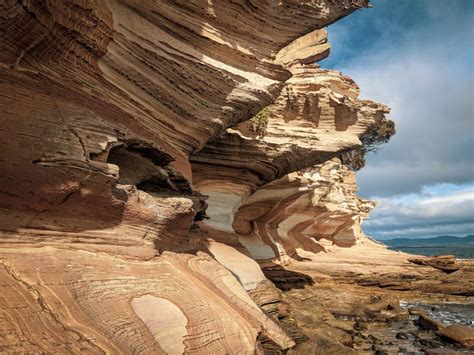 The Tasmania Painted Cliffs on Maria Island are Spectacular