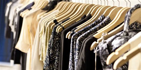 The Ridiculously Easy Guide To The Summer-To-Fall Closet Changeover | HuffPost