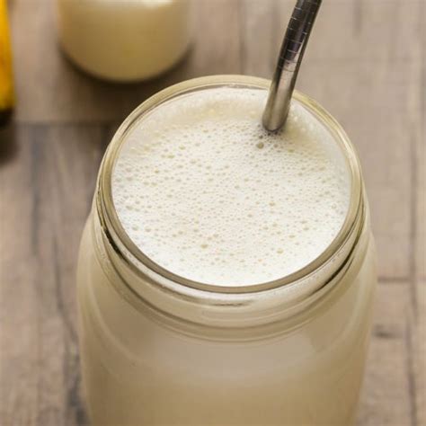 Vanilla Protein Shake (Easy and Healthy Recipe!) - Everyday Easy Eats