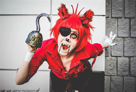 Cosplay Wednesday - Five Nights at Freddy's Foxy - GamersHeroes