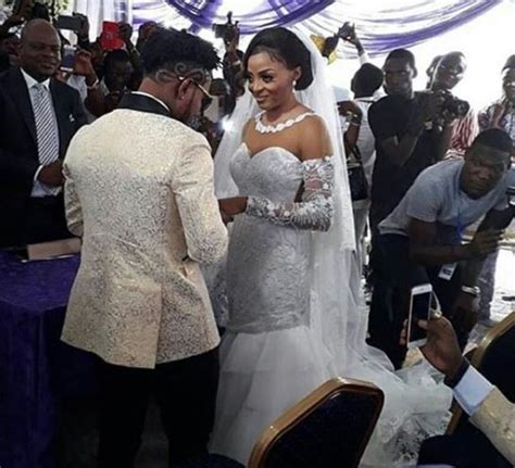 #ON2017: Oritsefemi and Nabila at their white wedding (photos)