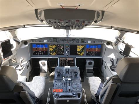 Airbus A220 Cockpit - Airline Suppliers