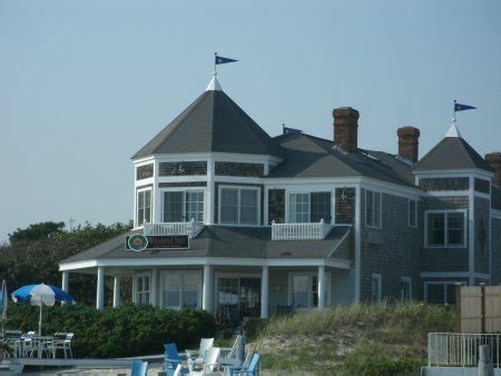 Cape Cod Beachfront Hotels: Oceanfront Lodging Guide