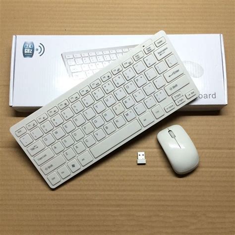 1 Set New Wireless White 2.4G Optical Keyboard and Mouse USB Receiver Kit For PC | Property Room