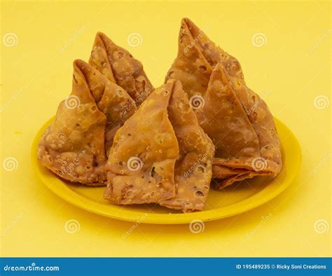 Samosa Samosa Samosas Sambusa Somsa Royalty-Free Stock Photography ...