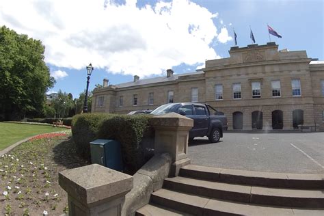 Parliament House Gardens in Hobart, Tasmania | Enrega