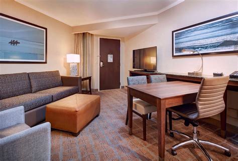 Embassy Suites San Diego La Jolla Hotel in San Diego (CA) - Room Deals, Photos & Reviews